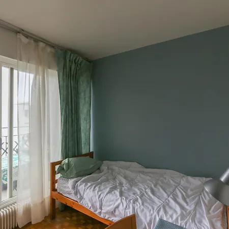 Spacious With Garden *